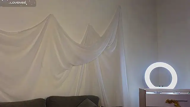 Snapshot of EthalGold chatting on February 8, 2025, 9:13 am EthalGold online show from February 8, 2025, 9:13 am