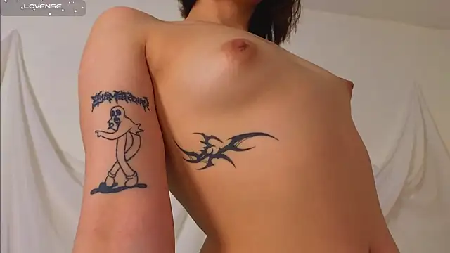 Snapshot of EthalGold chatting on February 19, 2025, 9:17 am EthalGold online show from February 19, 2025, 9:17 am