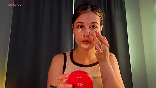 Snapshot of EthalGold chatting on October 3, 2025, 3:03 am EthalGold online show from October 3, 2025, 3:03 am