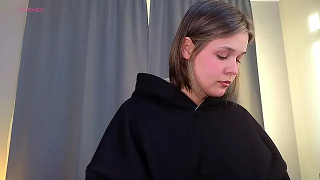 Snapshot of EthalGold chatting on October 8, 2025, 3:15 am EthalGold online show from October 8, 2025, 3:15 am