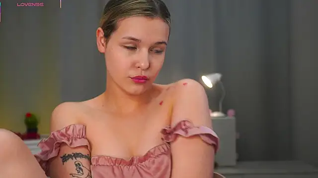 Snapshot of EthalGold chatting on November 16, 2025, 3:12 am EthalGold online show from November 16, 2025, 3:12 am