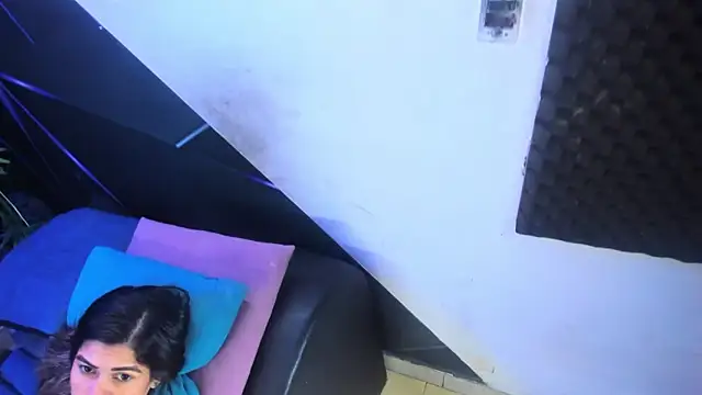 playsgirlhot online show from March 5, 2025, 2:23 pm