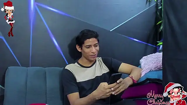 playsgirlhot online show from November 14, 2025, 11:13 pm