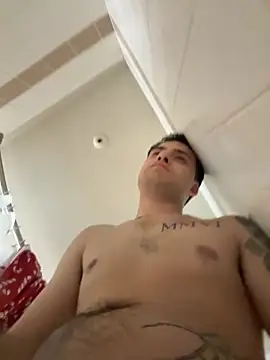 Snapshot of Vanillamexican chatting on October 9, 2025, 2:42 am Vanillamexican online show from October 9, 2025, 2:42 am