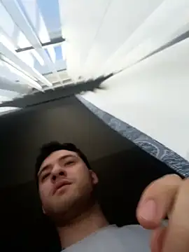 Snapshot of Vanillamexican chatting on November 26, 2025, 6:31 pm Vanillamexican online show from November 26, 2025, 6:31 pm