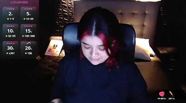 Snapshot of _ValeryStone_ chatting on December 22, 2024, 1:34 am ValeryStone online show from December 22, 2024, 1:34 am