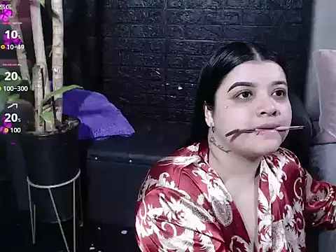 Snapshot of _ValeryStone_ chatting on October 9, 2025, 10:02 am ValeryStone online show from October 9, 2025, 10:02 am