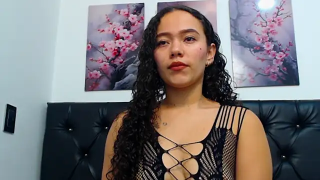 Snapshot of amaranta_f00x chatting on November 20, 2025, 1:11 pm amaranta f00x online show from November 20, 2025, 1:11 pm