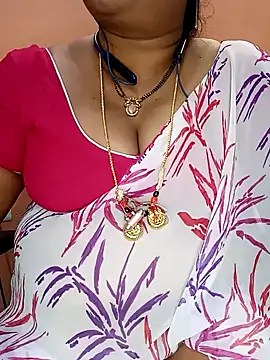 Snapshot of Sexy-Telugunayana2 chatting on February 5, 2025, 12:27 pm Sexy-Telugunayana2 online show from February 5, 2025, 12:27 pm