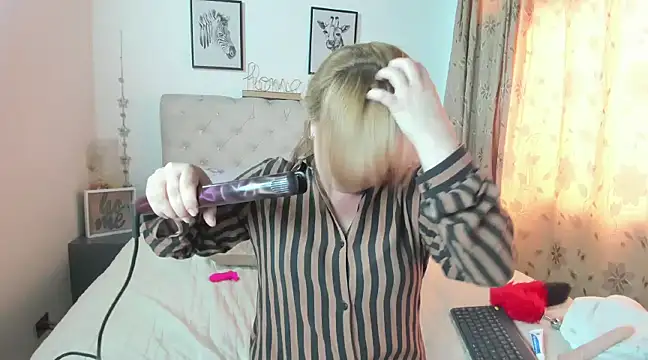 MonyCassius online show from March 17, 2025, 6:53 pm