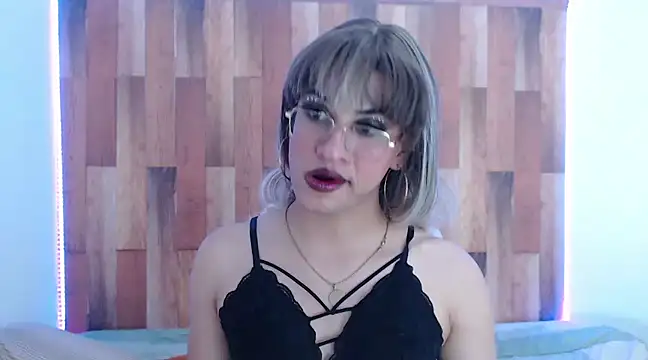 Snapshot of Raven_Whisper chatting on January 2, 2025, 3:48 am Raven Whisper online show from January 2, 2025, 3:48 am