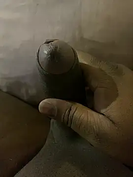 Snapshot of Sexiiiiii97_ chatting on December 16, 2024, 11:01 am Sexiiiiii97 online show from December 16, 2024, 11:01 am