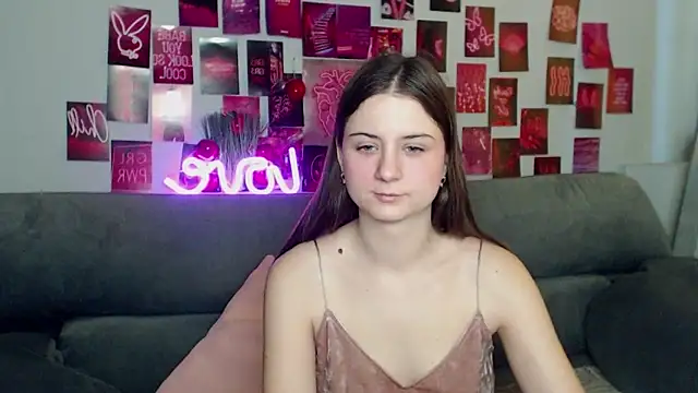 Snapshot of MilanaRoza chatting on November 16, 2025, 6:08 am MilanaRoza online show from November 16, 2025, 6:08 am