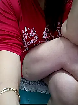 simay1111 online show from November 26, 2025, 5:25 pm