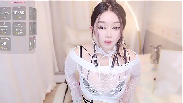 Snapshot of xiaoxiaoguaibao chatting on January 6, 2025, 8:24 am xiaoxiaoguaibao online show from January 6, 2025, 8:24 am