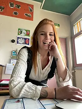 Snapshot of Redhairedteacher chatting on January 19, 2025, 12:17 pm Redhairedteacher online show from January 19, 2025, 12:17 pm