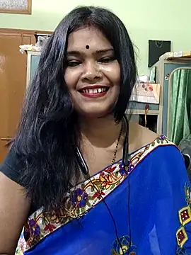 yoursweety09 online show from October 28, 2025, 1:58 pm