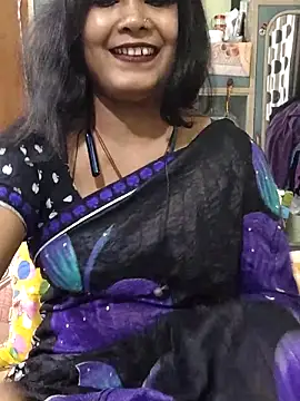 yoursweety09 online show from December 18, 2025, 1:50 pm