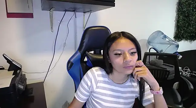 Snapshot of Natashax_Hot chatting on March 10, 2025, 7:40 pm Natashax Hot online show from March 10, 2025, 7:40 pm