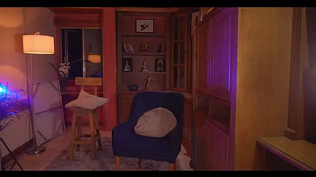 Snapshot of _srerotic chatting on October 31, 2025, 11:17 pm srerotic online show from October 31, 2025, 11:17 pm