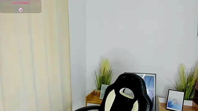 MissJudith online show from November 29, 2025, 9:34 am