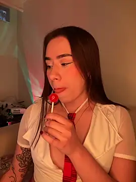 Im Valen Cute online show from October 23, 2025, 10:30 pm