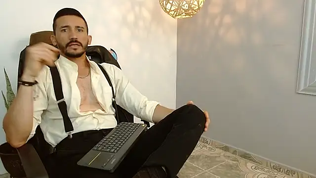 Reiko 85  online show from February 6, 2025, 6:13 pm