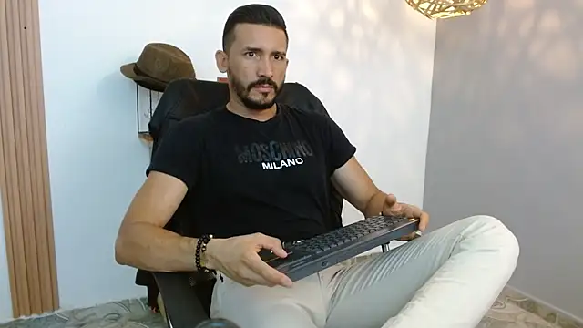 Reiko 85  online show from February 18, 2025, 7:41 pm