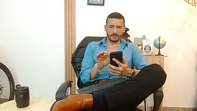 Reiko 85  online show from October 1, 2025, 2:34 pm