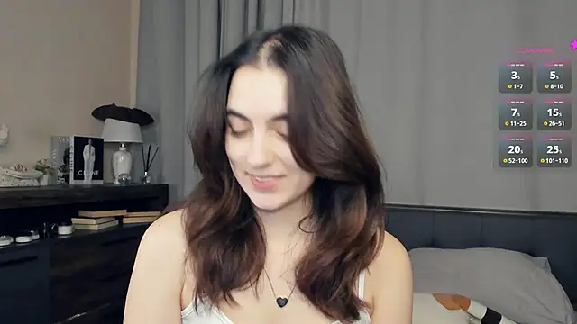 Snapshot of DracosMoon chatting on October 24, 2025, 7:05 am DracosMoon online show from October 24, 2025, 7:05 am