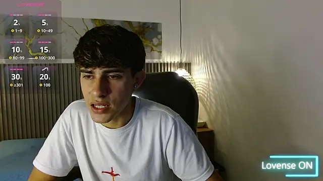 Snapshot of Dyla_n18 chatting on November 12, 2025, 8:41 pm Dyla n18 online show from November 12, 2025, 8:41 pm