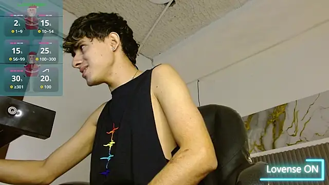 Snapshot of Dyla_n18 chatting on December 15, 2025, 7:51 pm Dyla n18 online show from December 15, 2025, 7:51 pm