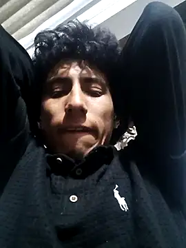 Snapshot of alexander32r chatting on November 13, 2025, 3:16 am alexander32r online show from November 13, 2025, 3:16 am