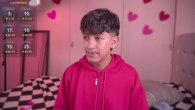 teobowny  online show from March 13, 2025, 6:45 pm