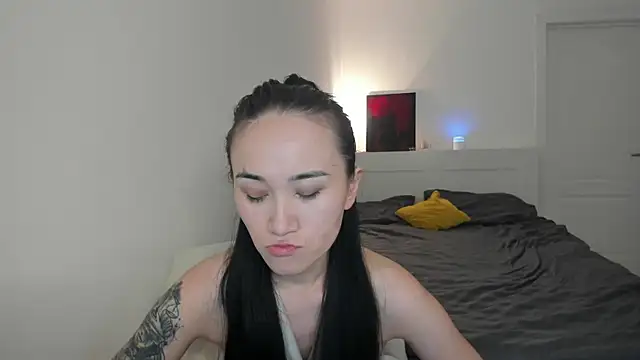 Snapshot of aenie chatting on October 29, 2025, 12:51 pm aenie online show from October 29, 2025, 12:51 pm