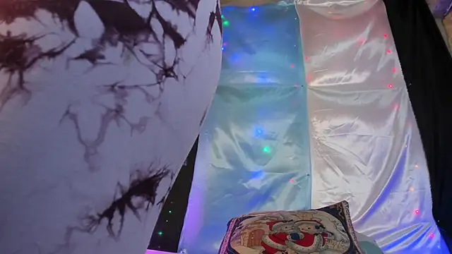 Snapshot of DeisyHarper chatting on December 21, 2024, 2:04 pm DeisyHarper online show from December 21, 2024, 2:04 pm