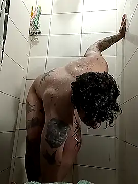 Snapshot of Dyr08 chatting on March 20, 2025, 9:46 pm Dyr08 online show from March 20, 2025, 9:46 pm