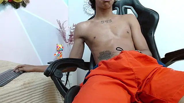 Snapshot of hares_mds chatting on December 11, 2024, 4:20 pm hares mds online show from December 11, 2024, 4:20 pm