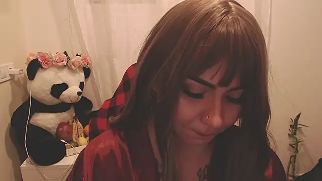 Snapshot of Genesisgems11_ chatting on January 25, 2025, 5:29 am Genesisgems11 online show from January 25, 2025, 5:29 am