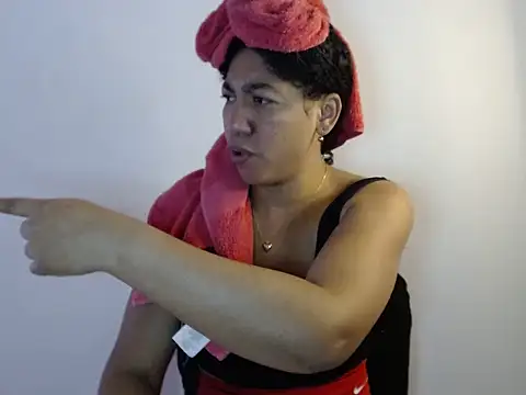 bellacrespalatina online show from September 12, 2025, 5:46 pm