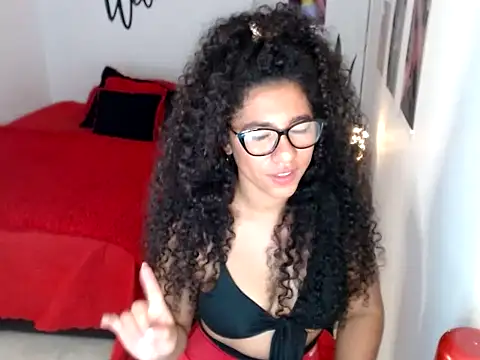 bellacrespalatina online show from September 16, 2025, 7:31 am