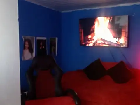 bellacrespalatina online show from November 28, 2025, 7:16 pm