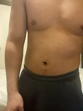 YU-KI00 online show from November 29, 2025, 9:23 am