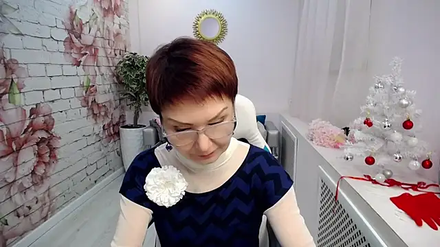 Snapshot of Cutie_Asya chatting on December 10, 2024, 11:00 am Cutie Asya online show from December 10, 2024, 11:00 am