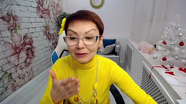 Snapshot of Cutie_Asya chatting on December 11, 2024, 11:08 am Cutie Asya online show from December 11, 2024, 11:08 am