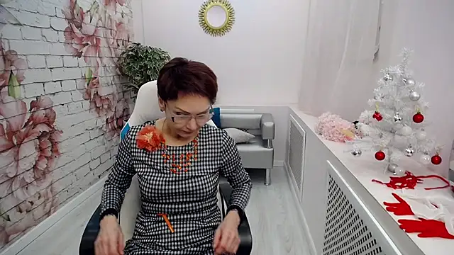 Snapshot of Cutie_Asya chatting on December 16, 2024, 8:52 am Cutie Asya online show from December 16, 2024, 8:52 am