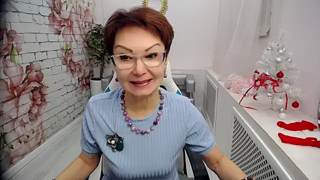 Snapshot of Cutie_Asya chatting on January 8, 2025, 4:55 am Cutie Asya online show from January 8, 2025, 4:55 am