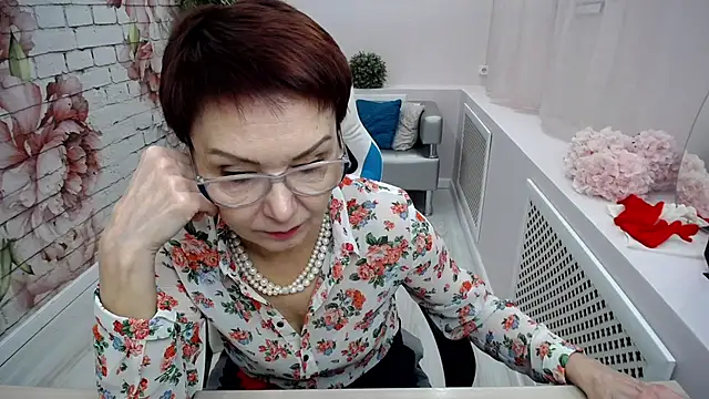 Snapshot of Cutie_Asya chatting on January 21, 2025, 11:24 am Cutie Asya online show from January 21, 2025, 11:24 am