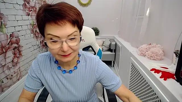 Snapshot of Cutie_Asya chatting on February 10, 2025, 5:14 am Cutie Asya online show from February 10, 2025, 5:14 am