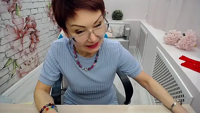 Snapshot of Cutie_Asya chatting on February 21, 2025, 11:33 am Cutie Asya online show from February 21, 2025, 11:33 am